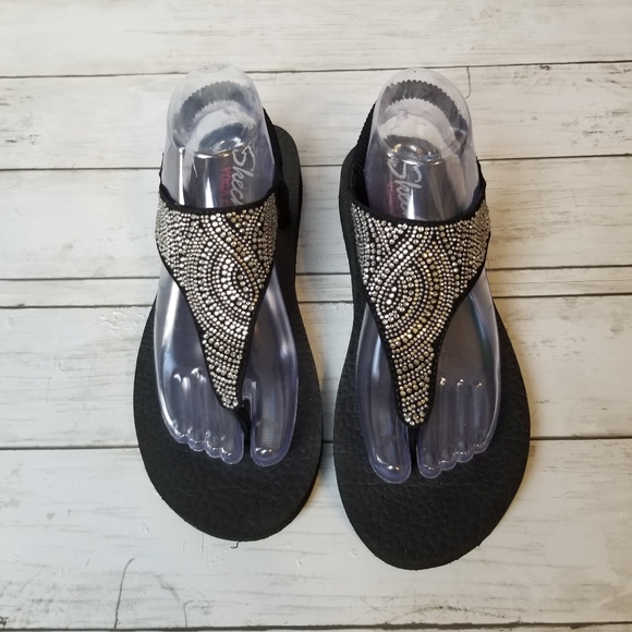 Skechers Yoga Foam Meditation Rhinestone Bling Thong Sandals NWOT - Picture 2 of 8